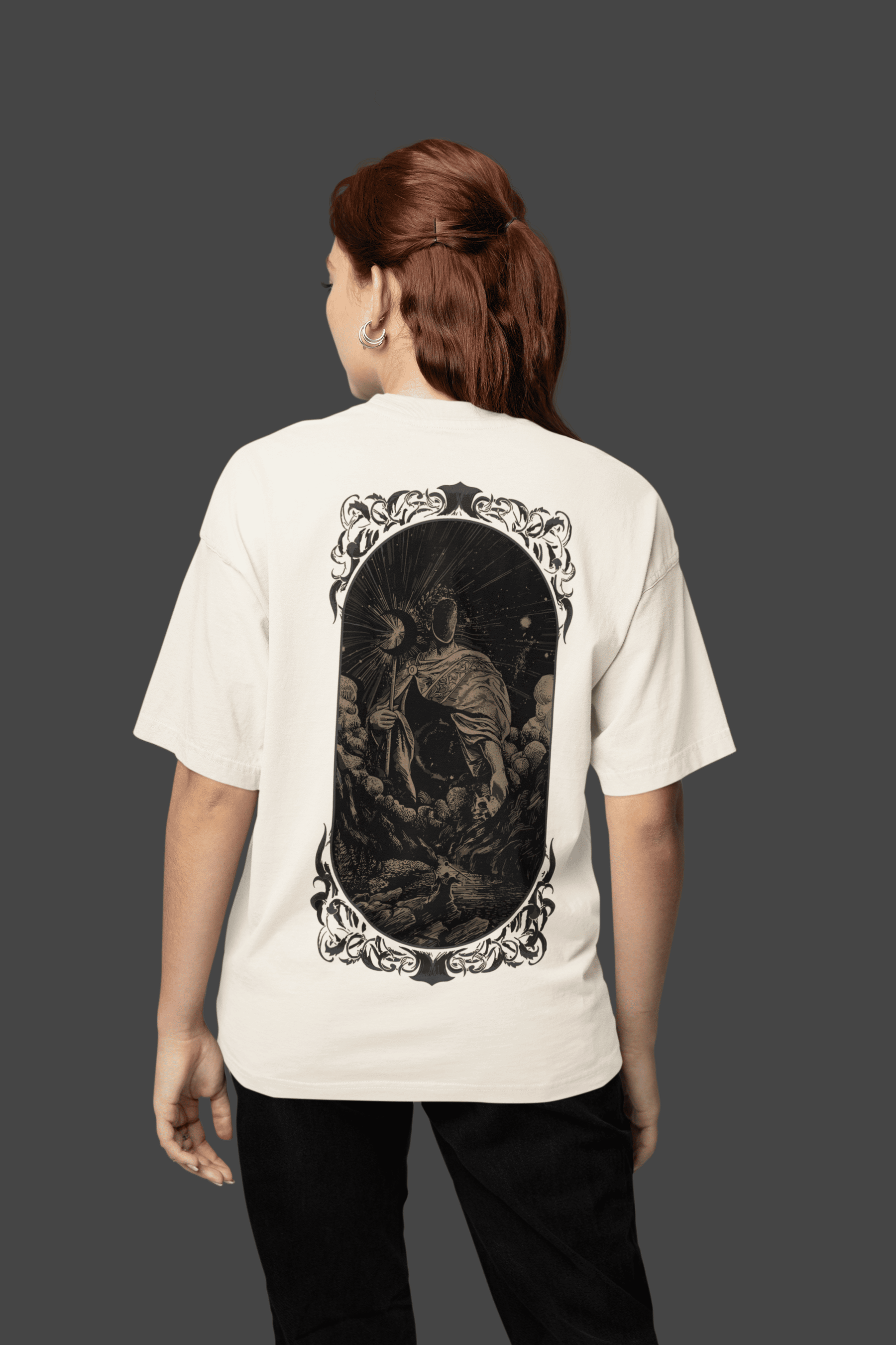 Camiseta Oversized Tshirt Hevor Tarot Final Universe