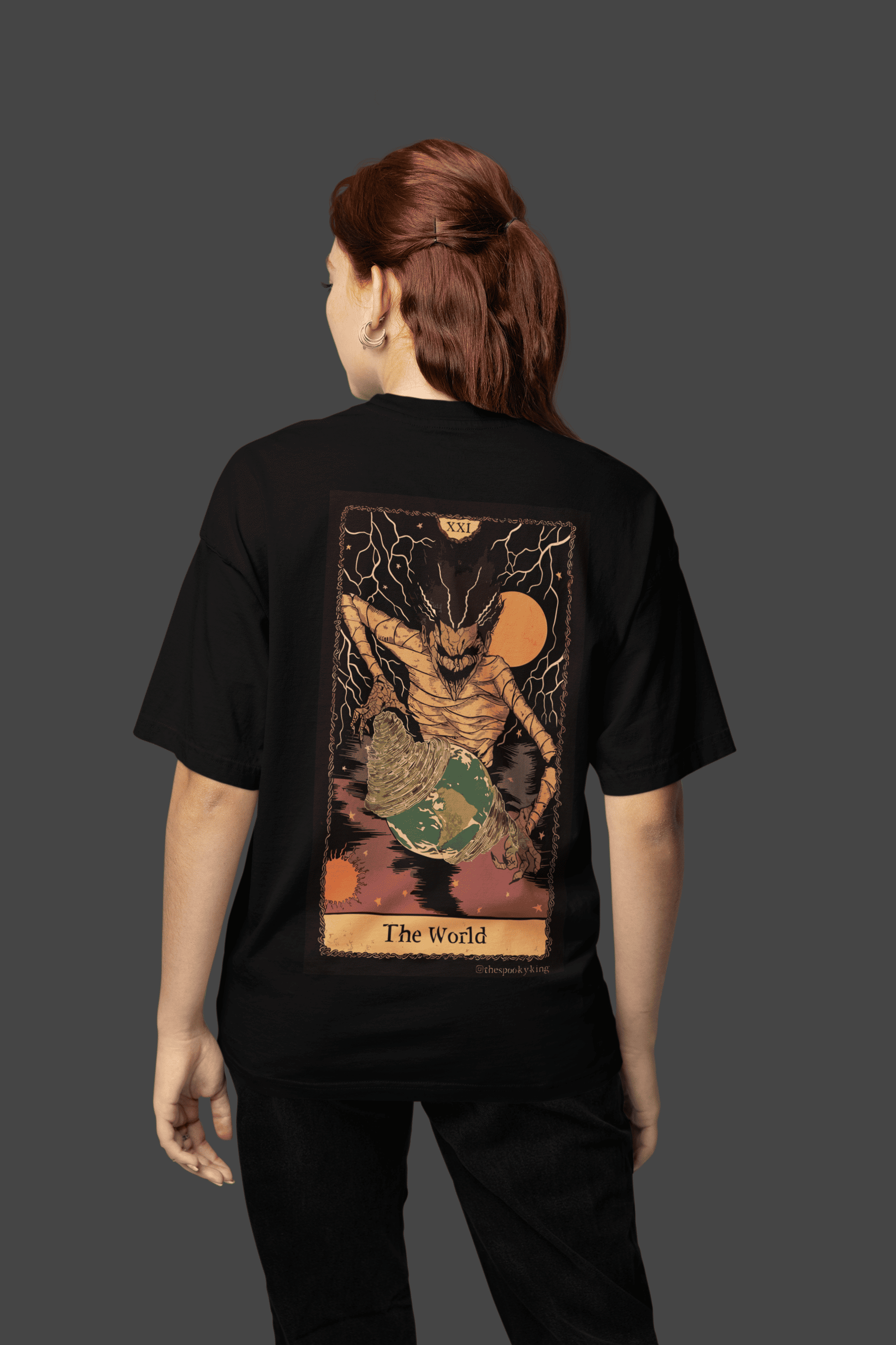 Camiseta Oversized Tshirt Hevor Tarot The World