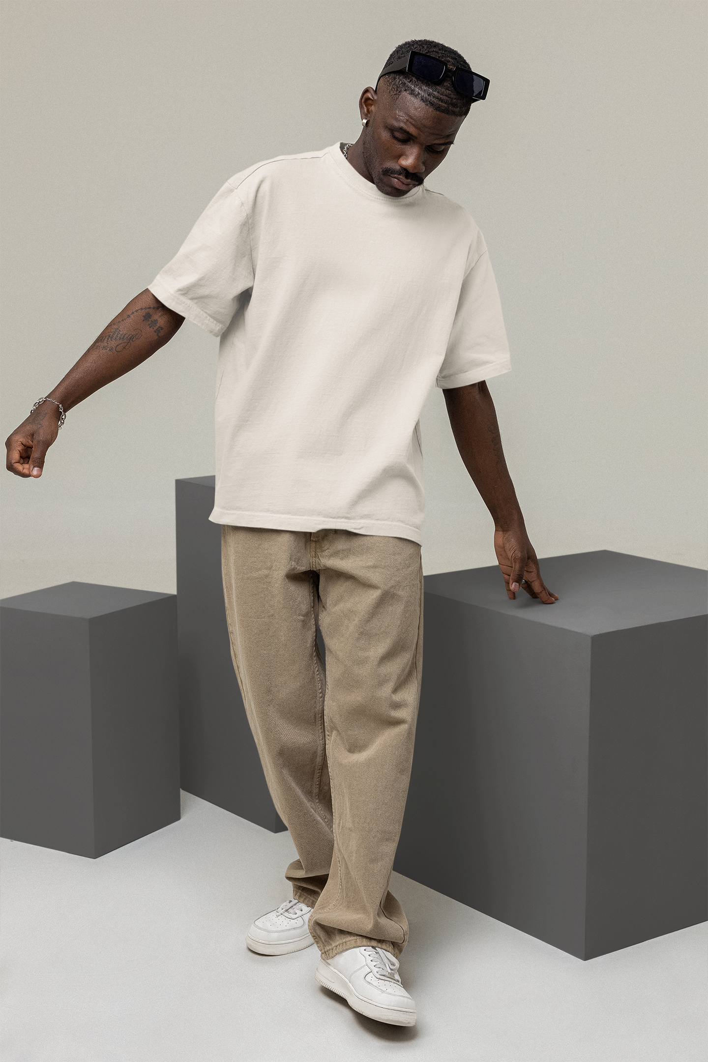 Camiseta Oversized Básica Hevor
