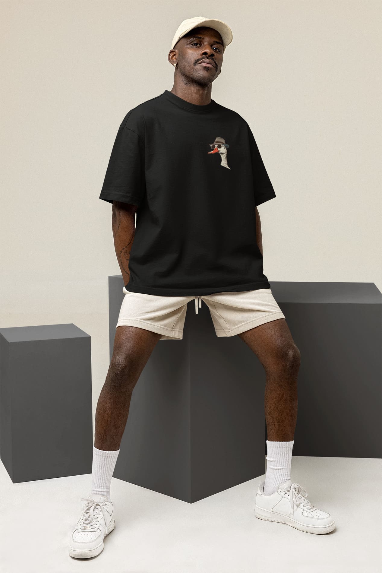 Camiseta Oversized Tshirt Hevor Is Fine