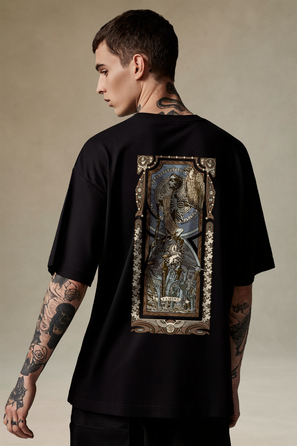 Camiseta Oversized Tshirt Hevor Tarot Famine