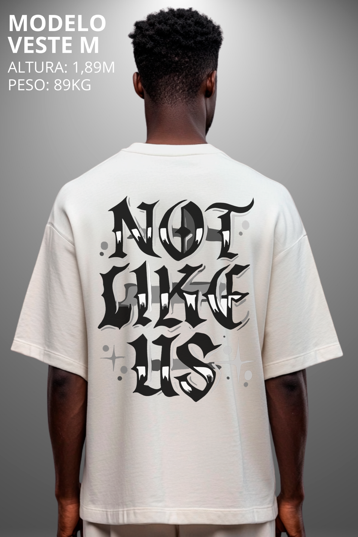 Camiseta Oversized Drop Typography Not Like Us Hevor
