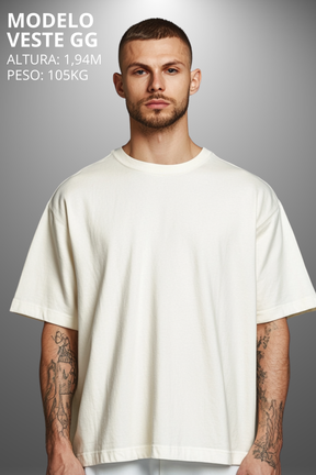 Camiseta Oversized Drop Typography Not Like Us Hevor