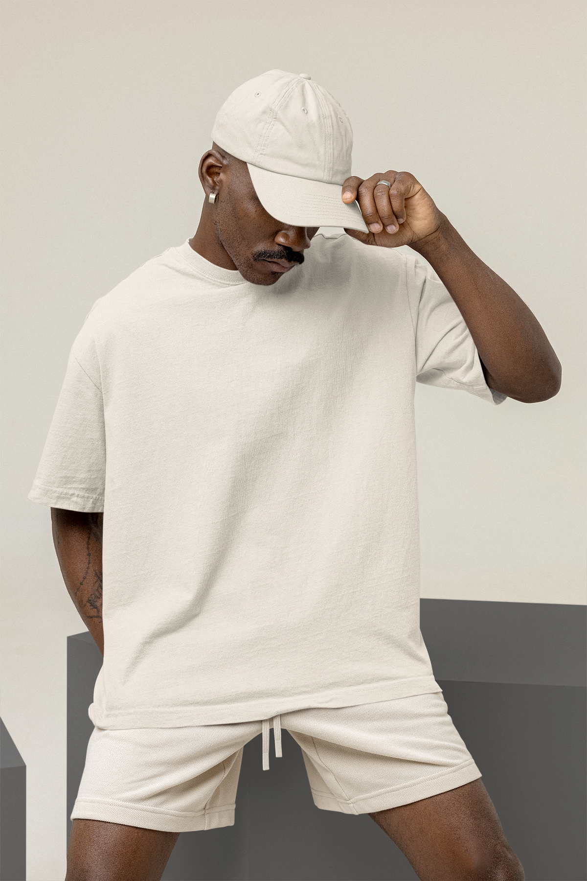 Camiseta Oversized Básica Hevor